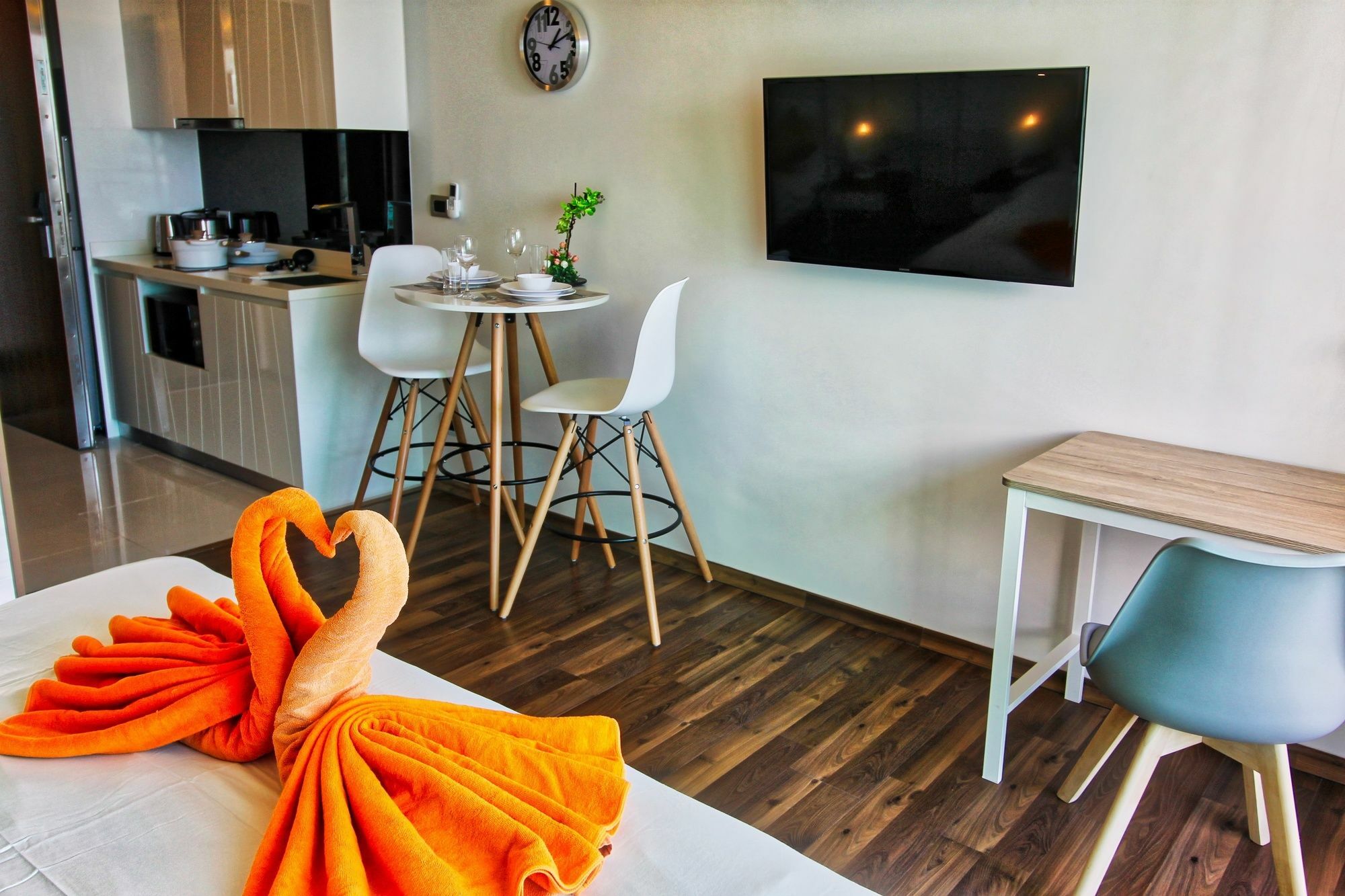 Ferienwohnung The Peak Towers Pattaya Exterior foto